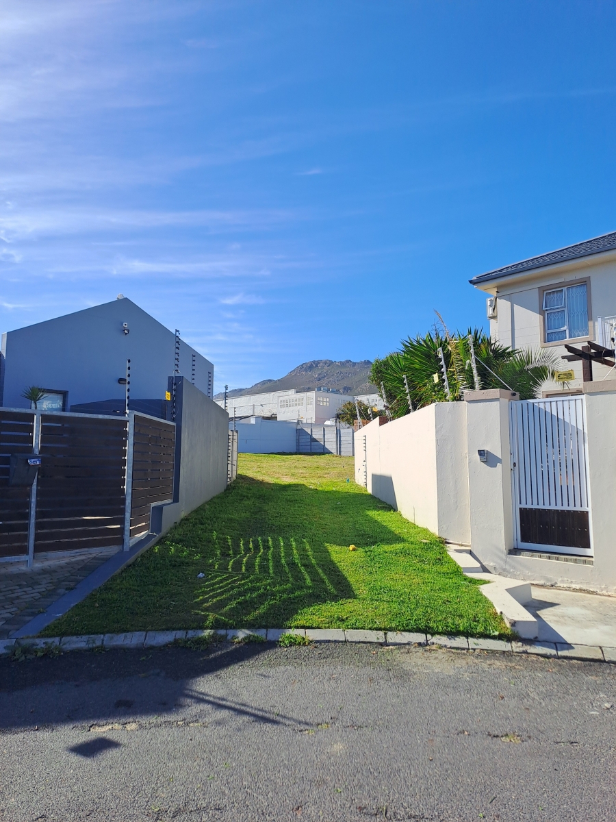 0 Bedroom Property for Sale in Admirals Park Western Cape